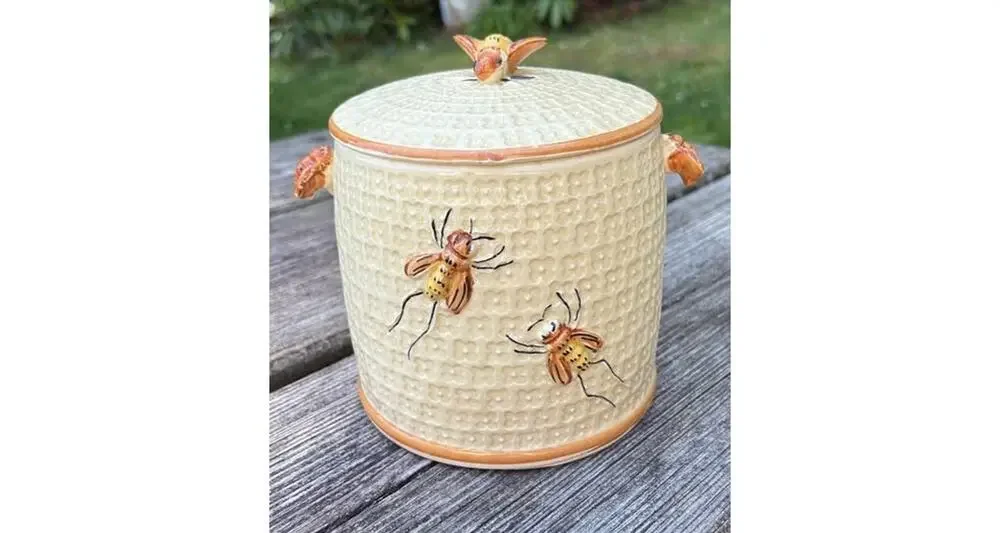 Vintage Ceramic Beehive Honey Pot Jar with Lid Cookie Jar